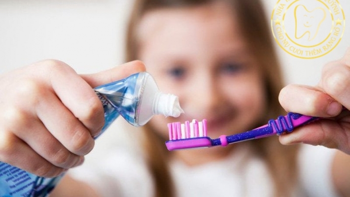 Fluor cho trẻ em: có nên sử dụng không?